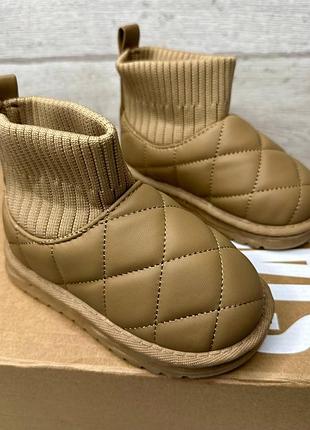 Черевики для дівчат