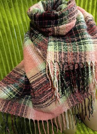 Теплый пушистый шарф.180см на70см.