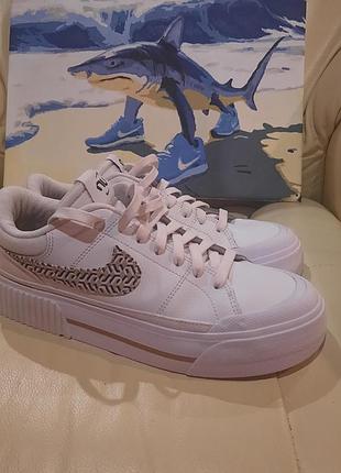 Кроссовки nike