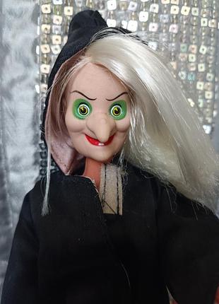 Редкая десней кукла из белоснежки