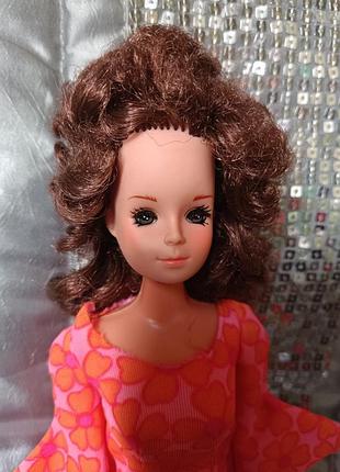 Betty tong лялька