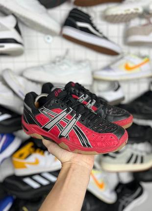 Кросівки asics