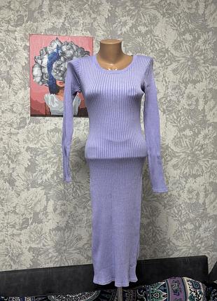 Сукня приталена бузкового кольору