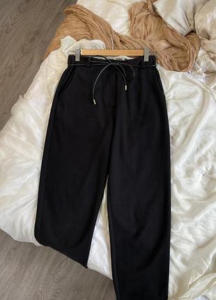 Чорні штани брюки