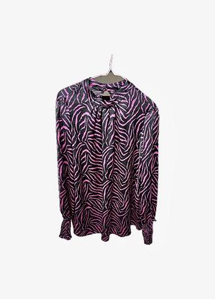 Блузка шикарна