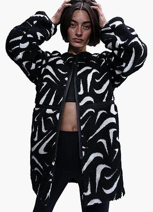 Жіноча шуба куртка з нових колекцій nike оригінал