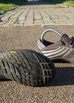 Жіночі бігові кросівки merrell pace glove  vibram5 фото