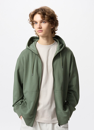 Худи uniqlo (475380)