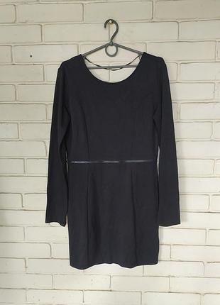Плотное трикотажное платье размер l