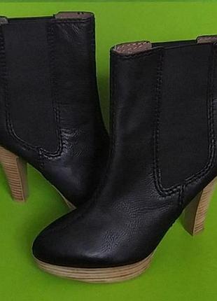 Чёрные ботильоны наборной каблук zara 6/39