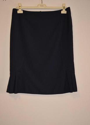 Брендова вовняна спідниця escada