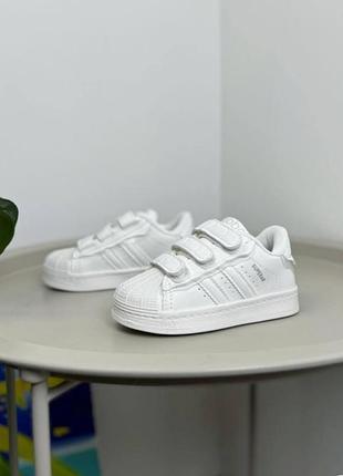 Кросівки дитячі нові