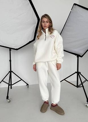 Трендовые костюмы из теплой трехнитки, с вышивкой ❤️ цвета графит, молоко, черный 😻