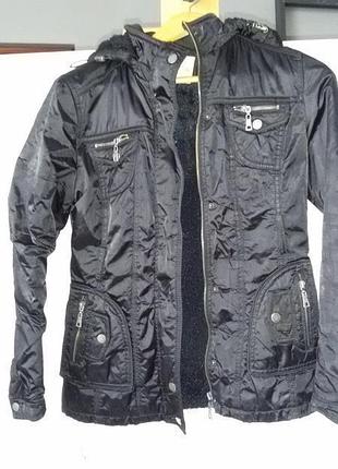 New collection- стильная черная утепленная куртка размер 44 (s)