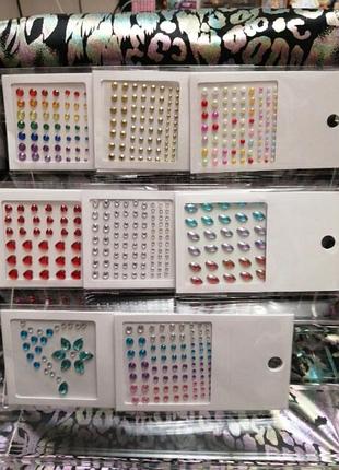 Наклейки у
крашение камушки на  лицо