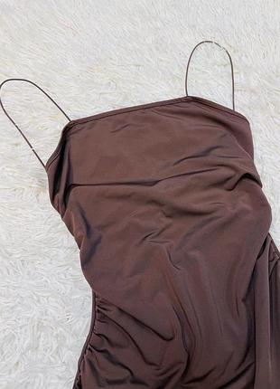 Коричнева сукня на тонких бретельках(м)