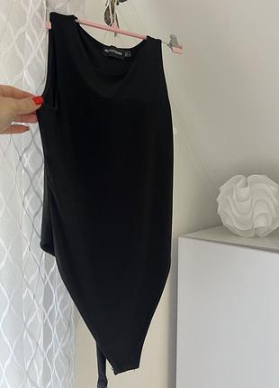 Базовий чорний боді