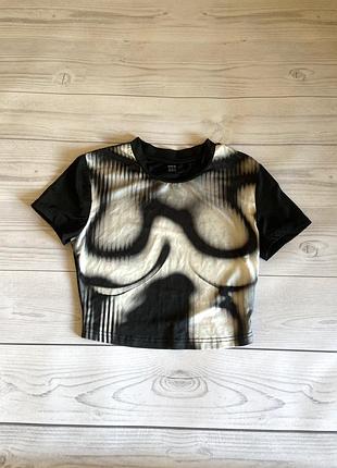 Топ с принтом имитации тела