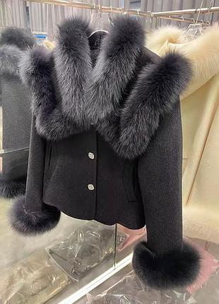 Пальто с мехом
