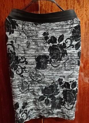 Трикотажная юбка карандаш.