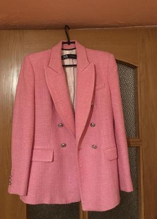 Піджак рожевий «твідовий» в хорошому стані
