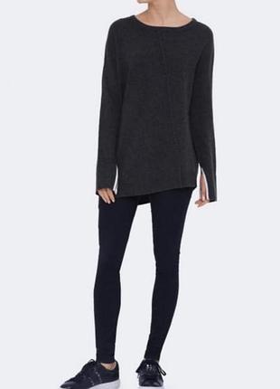 Вовняний светр люксового бренду charli