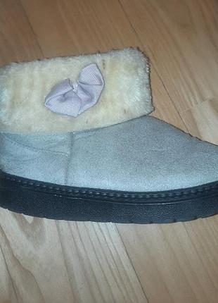 Теплые зимние сапожки для девочки угги 32 размер
