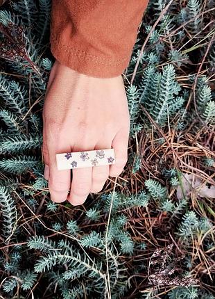 Каблочка с незабудками