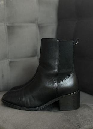 Черевики tommy hilfiger челсі шкіряні 38 розмір