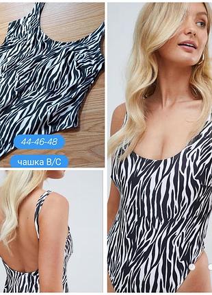 Модный слитный купальник