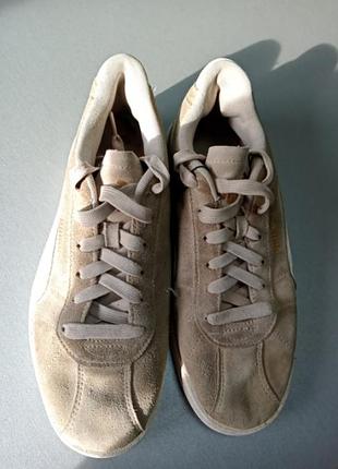 Кроссовки женские