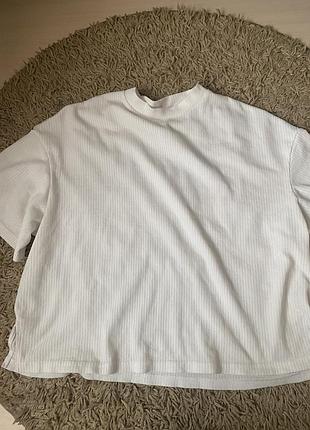 Футболка оверсайз укорочена