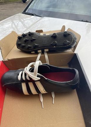 Нові корочки, вінтажні adidas 42