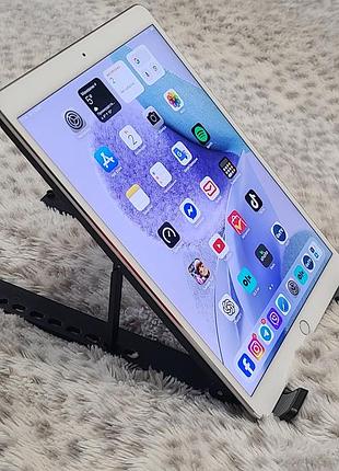 Дуже зручна і надійна підставка під планшет. германія. нова.