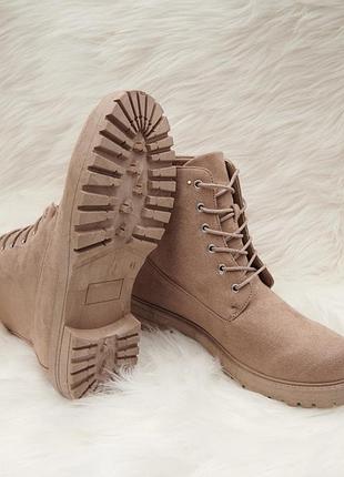 Високі черевики, черевики до щиколотки