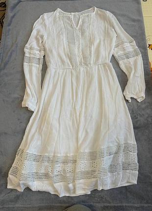 Сукня жіноча