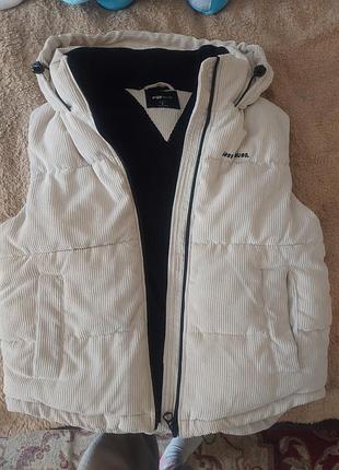 Жилетка теплая женская,рр.м-л