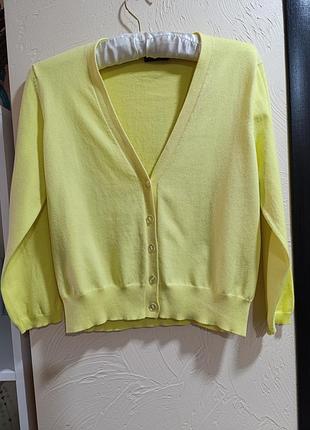 Кофта на гудзиках. брендmdnk.