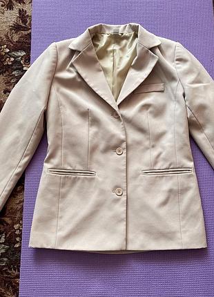 Піджак бежевий 44 р