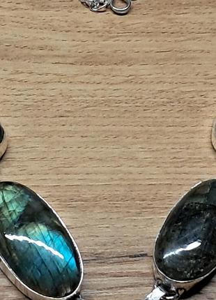 Ожерелье с лабрадорами