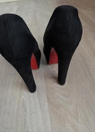 Туфлі б/у, на платформі