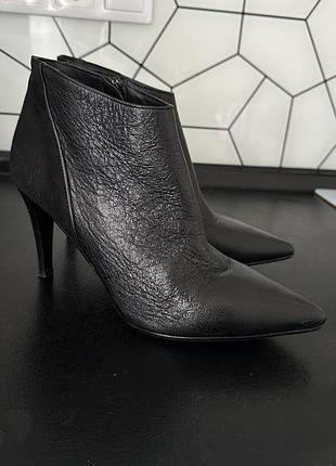 Ботільони, шкіряні чобітки гостроносі, ботільони гостроносі