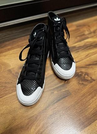 Кеди adidas honey mid