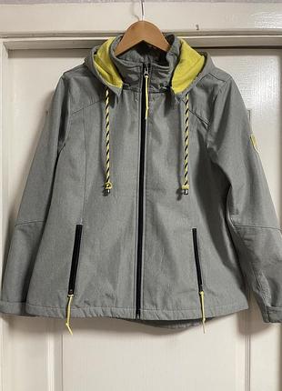 Куртка на флисе, италия