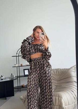 Костюм шелк тройка супер качество