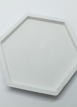 Тарелочка из бетона1 фото