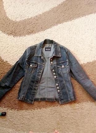 Джинсовый пиджак