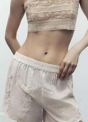 Шорти з вишивкою zara