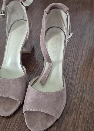 Босоніжки жіночі розмір 36