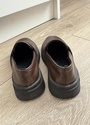 Лофери коричневі